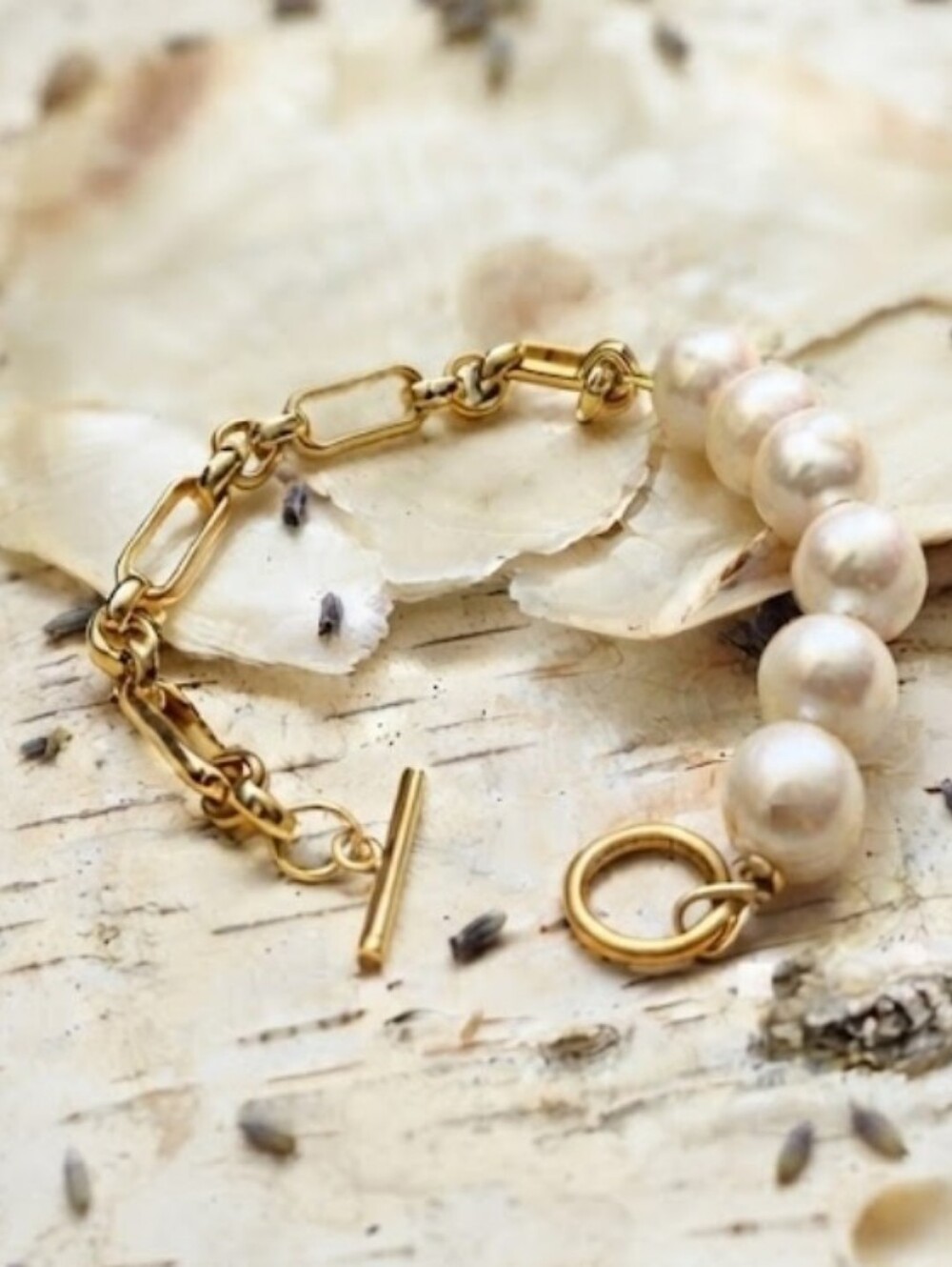 18K Gold Plated Natural Baroque Pearl In Designer Chain Toggle Bracelet